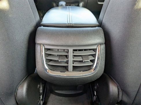 Used 2024 Chevrolet Malibu LT image 30