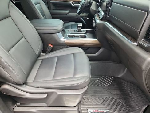 Used 2024 Chevrolet Silverado 1500 RST AWD/4WD image 29