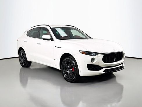 Used 2018 Maserati Levante GranSport AWD/4WD image 7