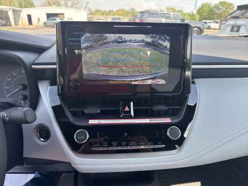 New 2025 Toyota Corolla SE image 19