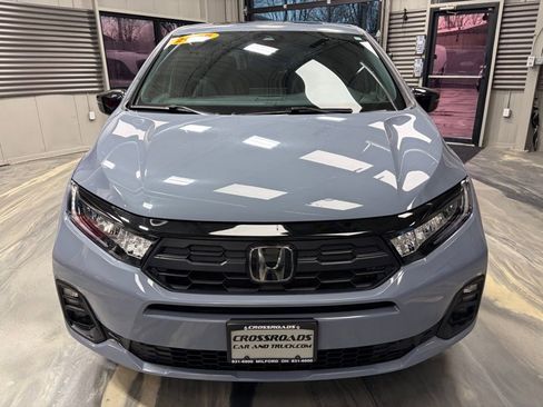 Used 2025 Honda Odyssey Sport-L image 40