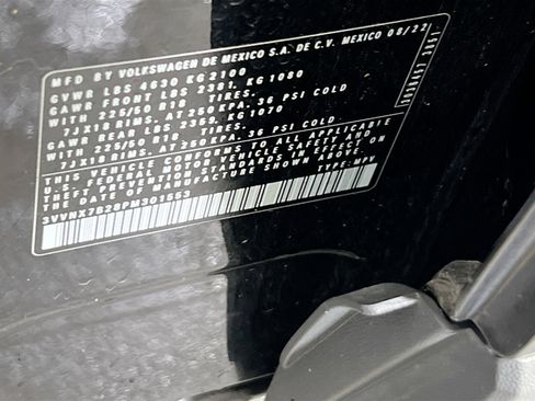 Used 2023 Volkswagen Taos SE image 31