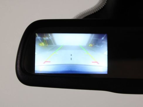 Used 2018 Dodge Journey SE image 25