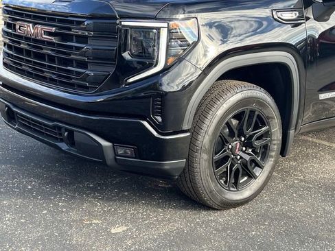 New 2026 GMC Sierra 1500 Elevation image 9