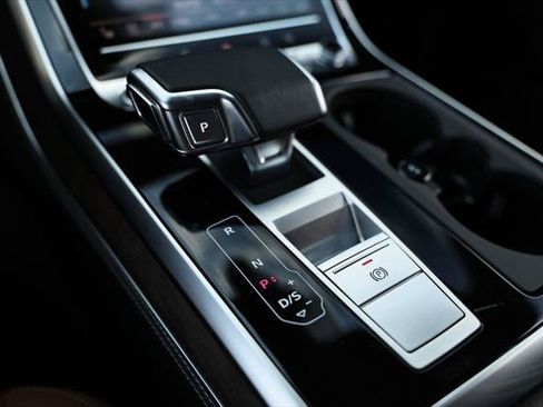 Certified 2026 Audi Q7 3.0T Premium Plus w/ Premium Plus Package AWD/4WD image 40