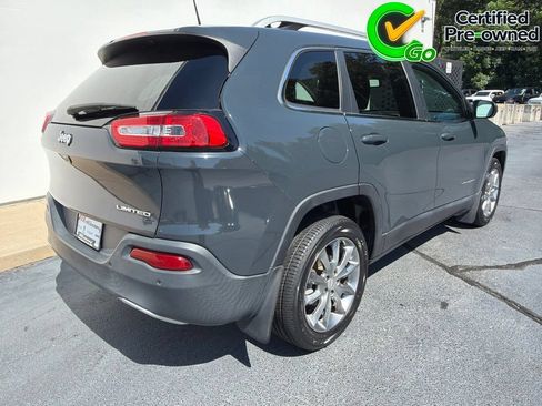 Certified 2018 Jeep Cherokee Limited FWD image 11