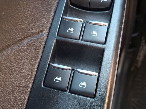 Used 2014 Ford Focus SE FWD image 22