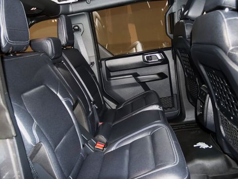 Used 2025 Ford Bronco Badlands AWD/4WD image 65