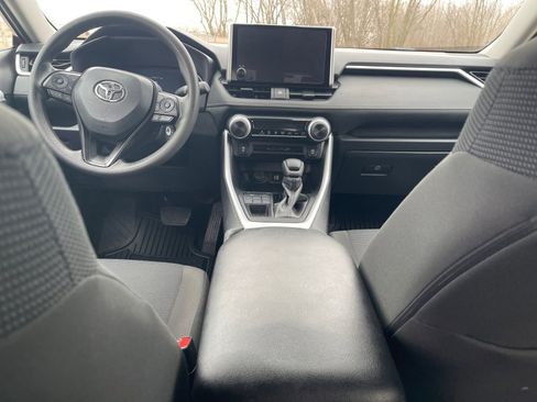 Used 2024 Toyota RAV4 LE image 12