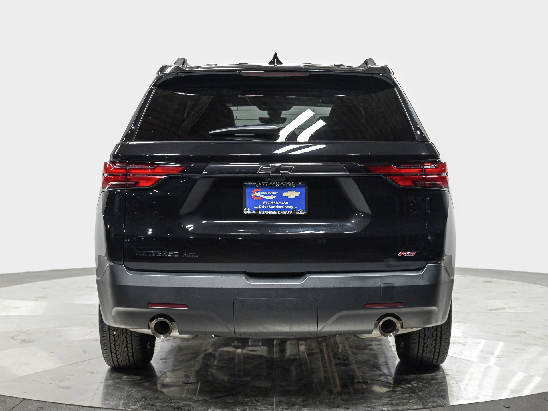 Used 2023 Chevrolet Traverse RS AWD/4WD image 5