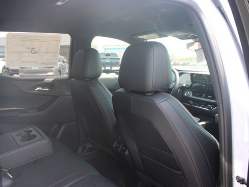 New 2027 Chevrolet Equinox RS w/ Convenience Package III AWD/4WD image 36