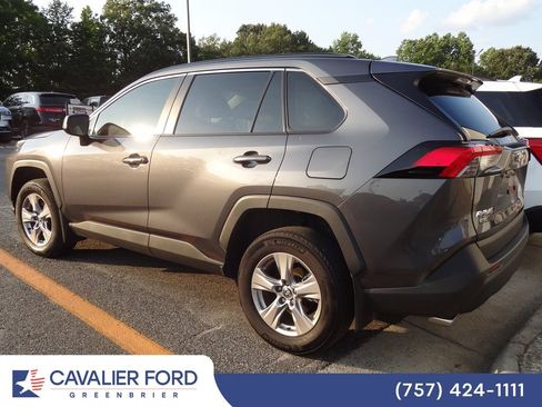 Used 2025 Toyota RAV4 XLE w/ Convenience Package AWD/4WD image 4