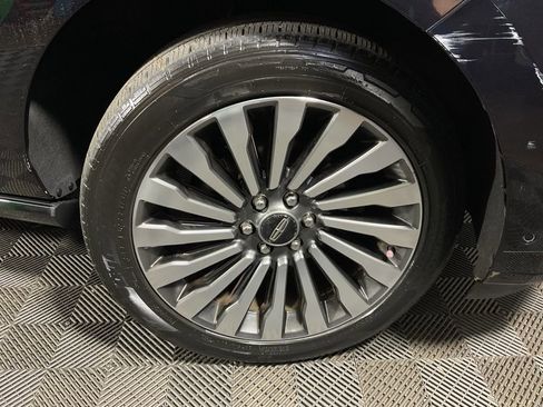 Used 2019 Lincoln Navigator L Reserve image 38