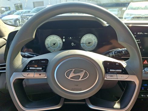 Certified 2024 Hyundai Elantra SEL FWD image 17