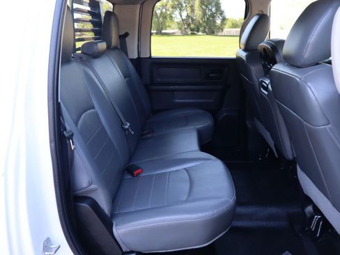 Used 2018 RAM 3500 Tradesman w/ Chrome Appearance Group AWD/4WD image 22