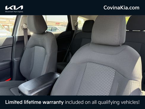 Used 2025 Kia Sportage LX FWD image 16