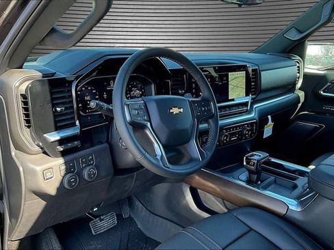 New 2026 Chevrolet Silverado 1500 High Country AWD/4WD image 7
