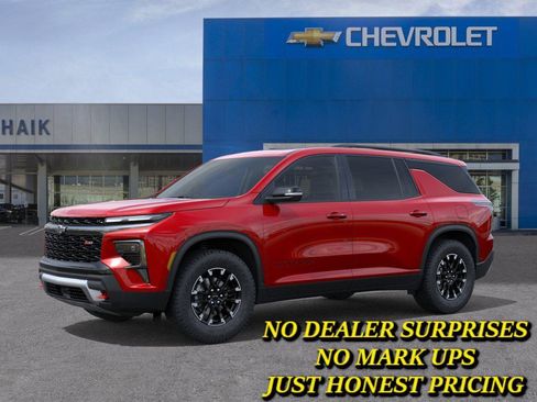 New 2026 Chevrolet Traverse Z71 w/ Driver Confidence Package AWD/4WD image 2