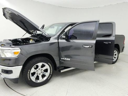Used 2020 RAM 1500 Lone Star RWD image 3