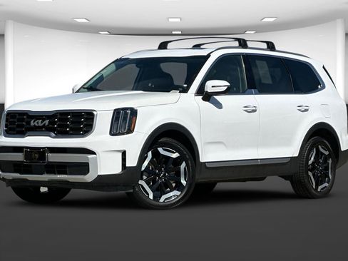 Used 2025 Kia Telluride S AWD/4WD image 2