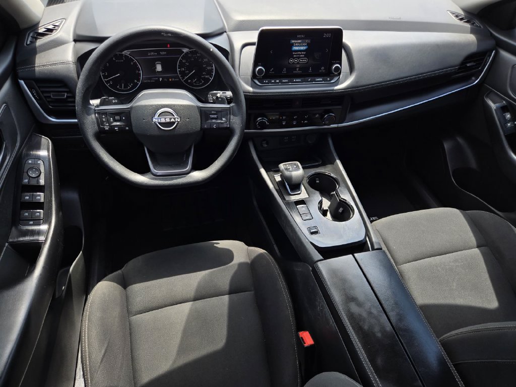 Used 2025 Nissan Rogue S FWD image 15