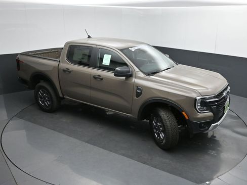 New 2025 Ford Ranger XLT w/ FX4 Off-Road Package image 42