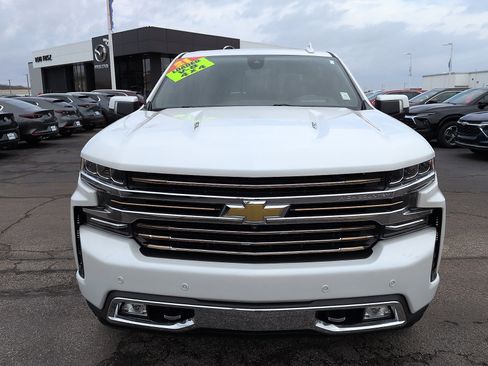 Used 2021 Chevrolet Silverado 1500 High Country w/ Technology Package image 3