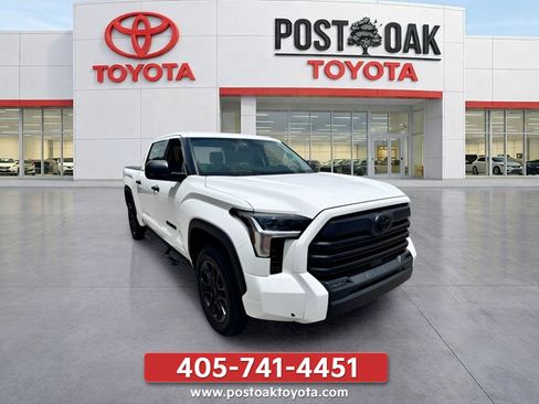 Used 2023 Toyota Tundra SR5 AWD/4WD image 2