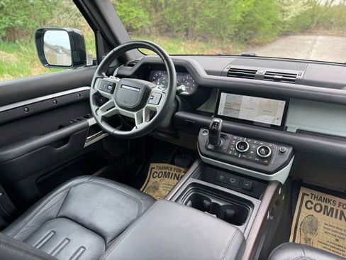 Used 2020 Land Rover Defender 110 HSE AWD/4WD image 28