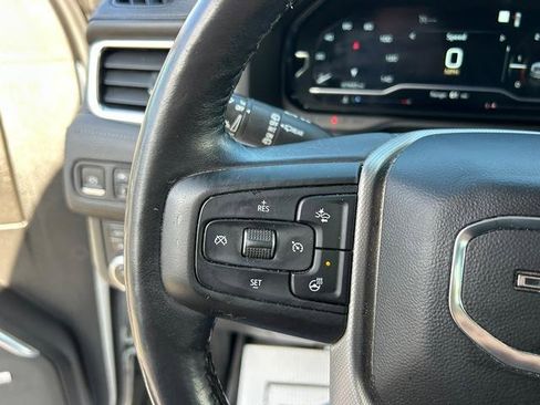 Used 2023 GMC Yukon XL Denali image 22