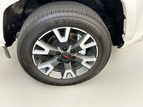 Used 2025 Toyota 4Runner TRD Sport image 11