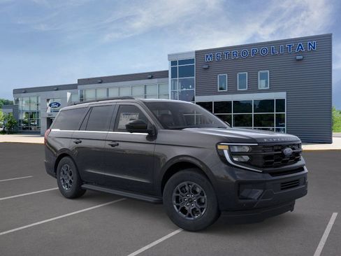 New 2025 Ford Expedition Active image 7