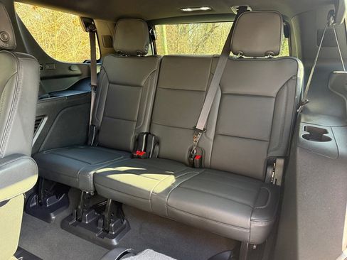 Used 2025 GMC Yukon Denali image 18