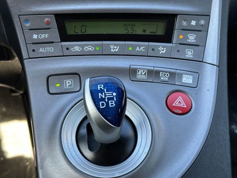 Used 2014 Toyota Prius Two FWD image 23