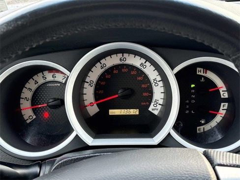 Used 2014 Toyota Tacoma PreRunner image 27