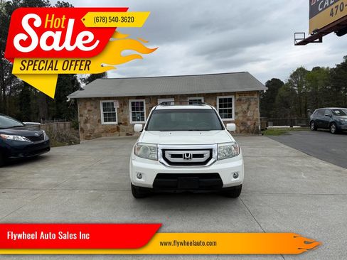 Used 2011 Honda Pilot Touring image 1
