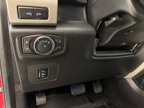Used 2017 Ford F150 Lariat image 14