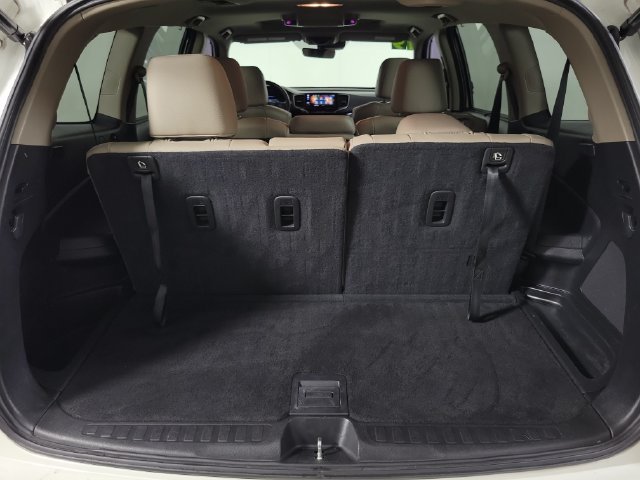 Used 2019 Honda Pilot Touring image 9