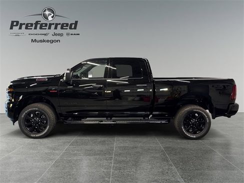 New 2026 RAM 2500 Big Horn image 8