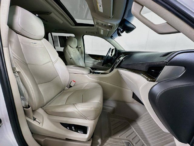 Used 2019 Cadillac Escalade Premium Luxury AWD/4WD image 38