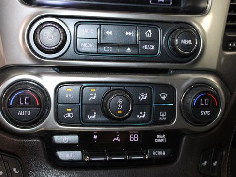 Used 2017 Chevrolet Tahoe LT w/ LT Signature Package RWD image 29