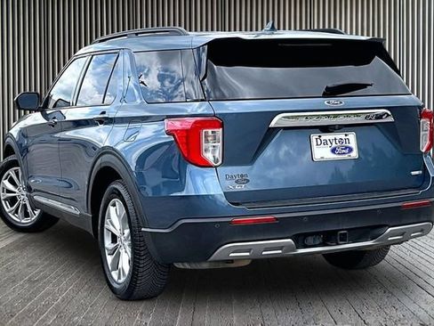 Used 2020 Ford Explorer XLT w/ Equipment Group 202A AWD/4WD image 12