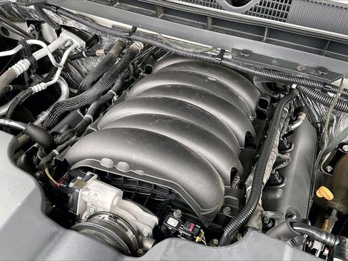 Used 2017 Chevrolet Silverado 1500 High Country image 35