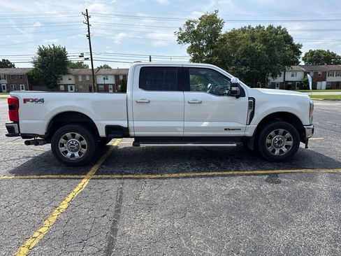 Used 2023 Ford F250 Lariat w/ Chrome Package AWD/4WD image 10