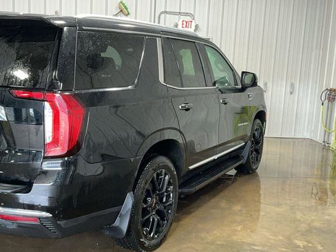 Used 2022 GMC Yukon SLT w/ SLT Luxury Package AWD/4WD image 5