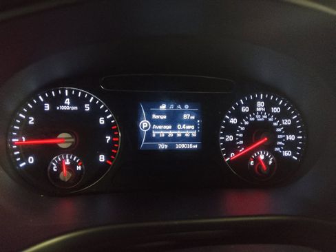 Used 2018 Kia Sorento FWD V6 image 23