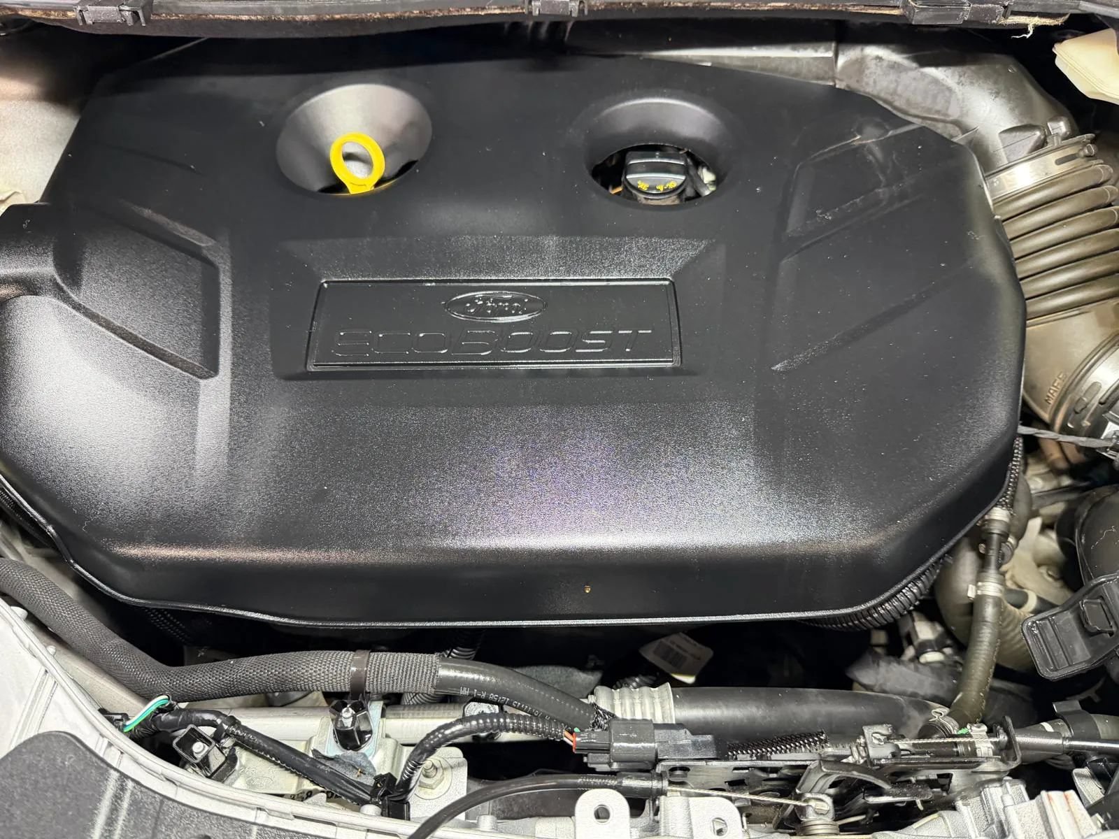 Used 2017 Ford Escape Titanium FWD image 12