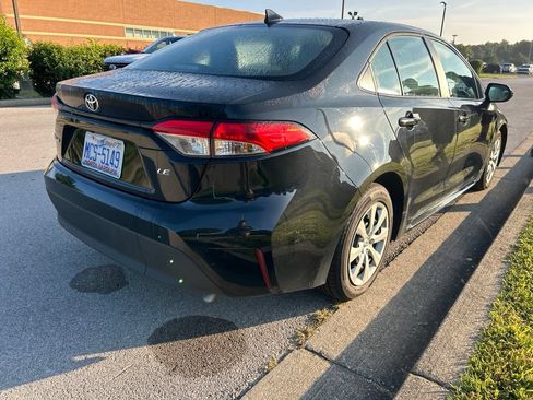 Used 2025 Toyota Corolla LE FWD image 3