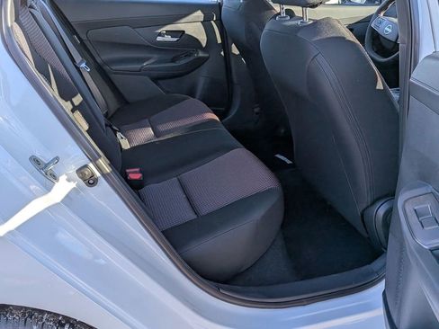 New 2026 Nissan Sentra SR w/ Floor Mat Package FWD image 19
