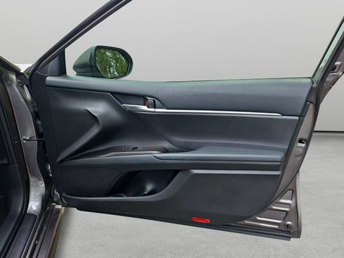 Used 2023 Toyota Camry SE FWD image 36